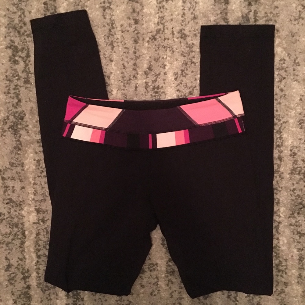 Lululemon/Athletica black & pink yoga pants
